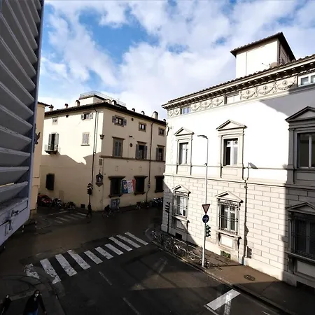 Vin Novo & * Florence